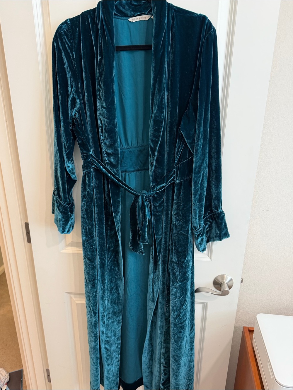 Soft Surrounding deep full length velvet robe size large tall